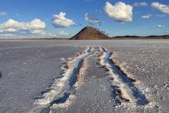 4WD-Tracks-in-Lake-Ballard-with-Redtrack-Tours