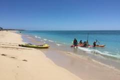 Canoeing-on-Ningaloo-Reef-with-Redtrack-Tours